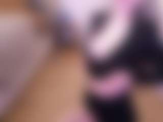 hazelheartt's Live Sex Cam Show