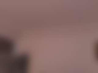 hazelheartt's Live Sex Cam Show
