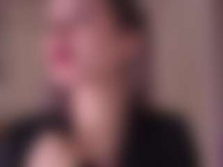 hazelheartt's Live Sex Cam Show