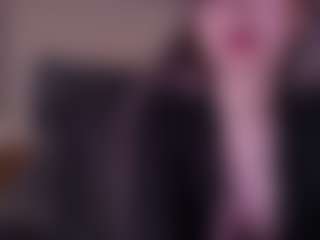 hazelheartt's Live Sex Cam Show