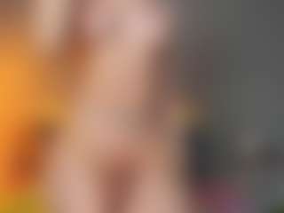 Live cam show with HottyAlba - Green Eyes on Camsoda