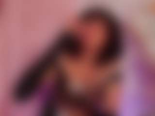 Live cam show with Meganlux - Ebony Teen (18+) on SinfulBabes