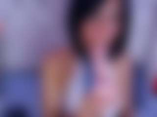Live cam show with Mia-Palmeer - Teen (18+) on Camsoda