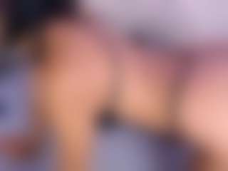 Live cam show with Mia-Palmeer - HD on Camsoda