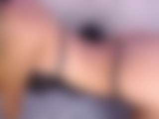 Live cam show with Mia-Palmeer - Brown Eyes Teen (18+) on Camsoda