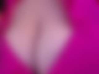 Live cam show with Paris-Harper - New Big Tits on Camsoda