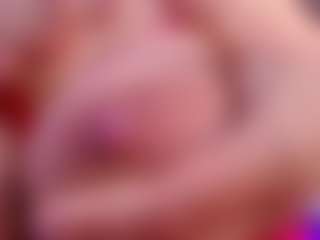 Live cam show with Paris-Harper - Facial Piercings on Camsoda