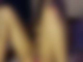 skinnylittlemilff's Live Sex Cam Show