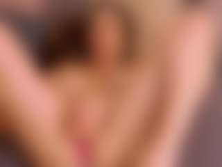 Live cam show with Stefymoore7 - Brown Hair Toys on Streamer API