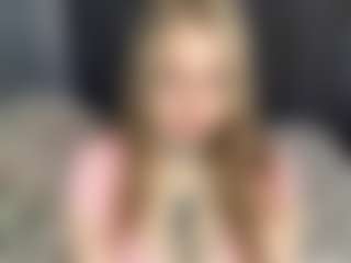 VeliaCaricofe MILF webcam performer live streaming