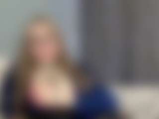 Live cam show with VeliaCaricofe - Fingering Young Adult on Camsoda