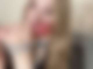 Live cam show with VeliaCaricofe - Granny Big Ass on Camsoda