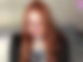 Live cam show with VeliaCaricofe - Blonde Hair Middle Aged on Uber Horny