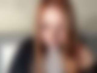 VeliaCaricofe MILF webcam performer live streaming