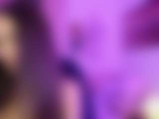 Live cam show with AprillGrey - New Brown Eyes on Camsoda