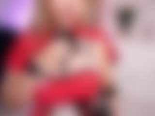 Live cam show with CandyRushhh - New Petite on xheatlive.com