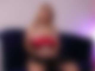 CandyRushhh's Live Sex Cam Show