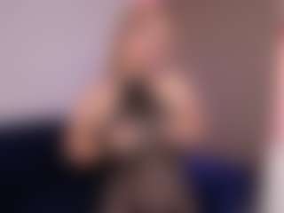 CandyRushhh's Live Sex Cam Show