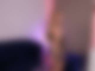CandyRushhh's Live Sex Cam Show