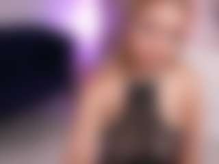 CandyRushhh's Live Sex Cam Show