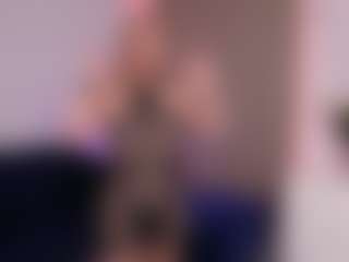 CandyRushhh's Live Sex Cam Show
