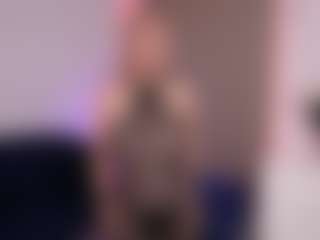 CandyRushhh's Live Sex Cam Show
