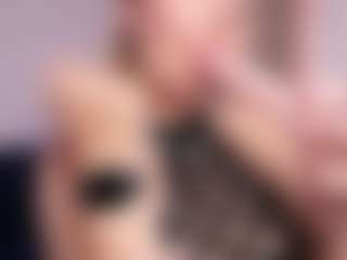 Live cam show with CandyRushhh - HD MILF on madthumbs