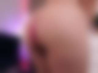CandyRushhh's Live Sex Cam Show