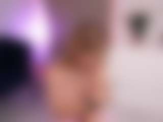 CandyRushhh's Live Sex Cam Show