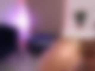 CandyRushhh's Live Sex Cam Show