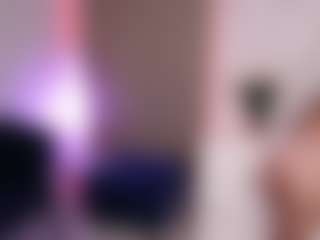 CandyRushhh's Live Sex Cam Show