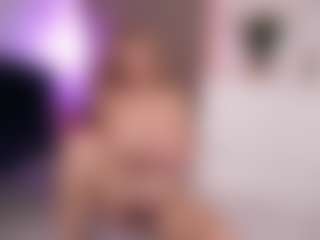 CandyRushhh's Live Sex Cam Show