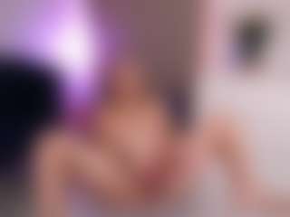 CandyRushhh's Live Sex Cam Show