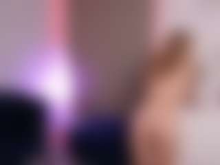 CandyRushhh's Live Sex Cam Show