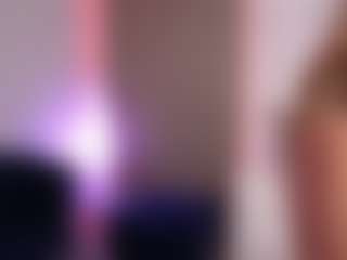 CandyRushhh's Live Sex Cam Show