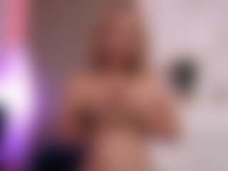 CandyRushhh's Live Sex Cam Show