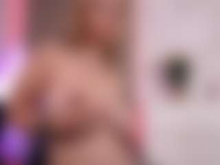 CandyRushhh's Live Sex Cam Show