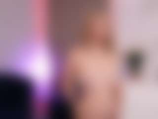 CandyRushhh's Live Sex Cam Show