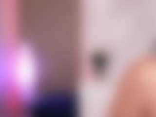 CandyRushhh's Live Sex Cam Show
