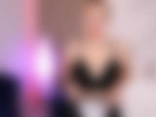 CandyRushhh's Live Sex Cam Show