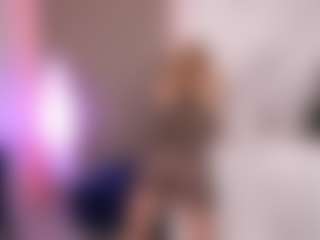 CandyRushhh's Live Sex Cam Show