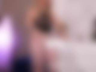 CandyRushhh's Live Sex Cam Show