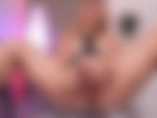 CandyRushhh's Live Sex Cam Show