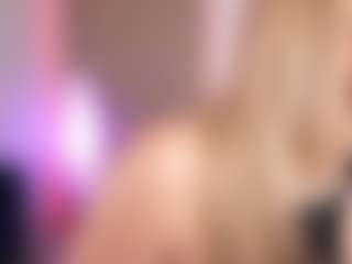 CandyRushhh's Live Sex Cam Show