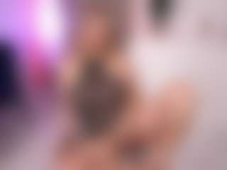 CandyRushhh's Live Sex Cam Show