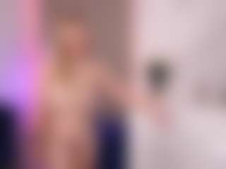 CandyRushhh's Live Sex Cam Show