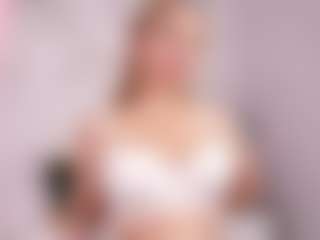 CandyRushhh's Live Sex Cam Show