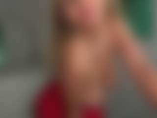 CandyRushhh's Live Sex Cam Show