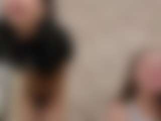 Live cam show with Eastern-latinas - Ass Bouncing on CamwithHer
