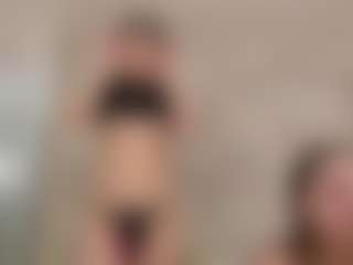 Eastern-latinas's Live Sex Cam Show